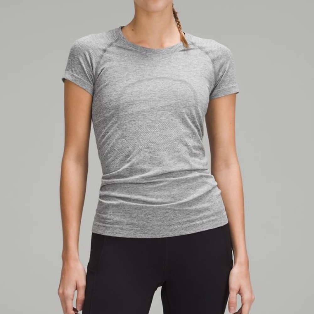 Lululemon Swiftly Tech Short-Sleeve Shirt - 4 - Slate/White (Grey)